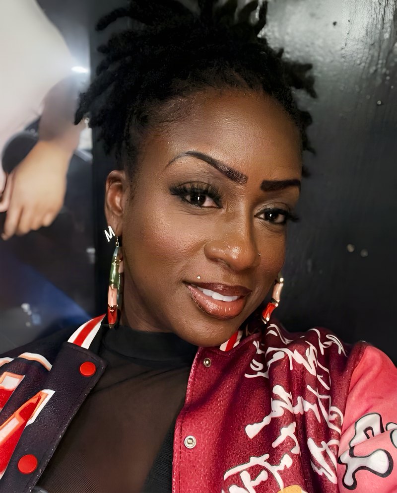 Janay Lewis wearing High locs pineapple